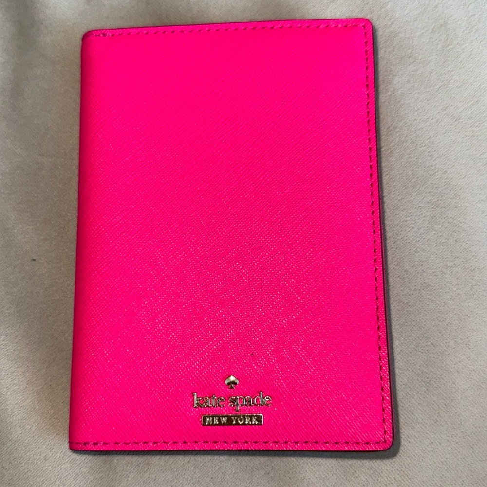 KATE SPADE PASSPORT WALLET